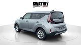Used 2023 Kia Soul LX w/ LX Technology Package image 5