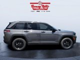New 2025 Jeep Grand Cherokee Altitude image 6