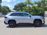 Used 2022 Toyota RAV4 SE image 2