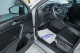 Used 2020 Volkswagen Tiguan SE w/ Panoramic Sunroof Package image 3