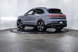Used 2025 Porsche Cayenne image 3
