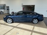 Used 2018 Volkswagen Passat 2.0T SE image 2