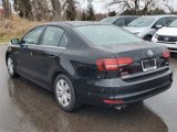 Used 2017 Volkswagen Jetta S image 2