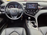 Used 2021 Toyota Camry SE image 3