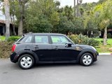 Used 2015 MINI Cooper 4-Door Hardtop image 5