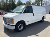 Used 2000 GMC Savana 1500 w/ Marketing Option Pkg 1SB image 2