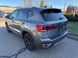 Certified 2024 Volkswagen Taos SE image 4
