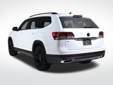 Used 2022 Volkswagen Atlas SE w/ Black Wheel Package image 3