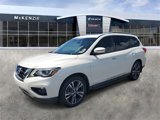 Used 2017 Nissan Pathfinder Platinum image 2