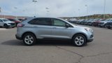 Used 2024 Ford Edge SE image 2