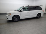 Used 2016 Dodge Grand Caravan SXT image 2