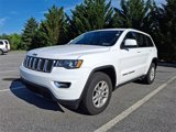 Used 2018 Jeep Grand Cherokee Laredo image 2