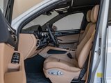 New 2025 Porsche Macan image 5