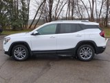 Used 2022 GMC Terrain SLT w/ Tech Package image 2