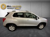 Used 2022 Chevrolet Trax LT w/ LT Convenience Package image 4