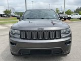 Used 2019 Jeep Grand Cherokee Altitude image 2