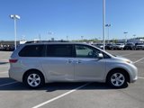 Used 2017 Toyota Sienna LE image 6
