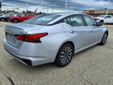 Used 2023 Nissan Altima 2.5 SV image 3