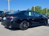 Used 2023 Toyota Camry SE image 5