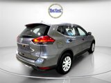 Used 2017 Nissan Rogue S image 5
