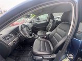 Used 2017 Volkswagen Jetta SE image 2