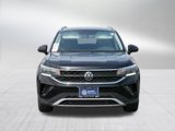 Certified 2022 Volkswagen Taos SE image 2