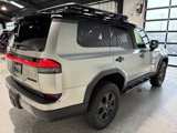Used 2025 Lexus GX 550 image 3