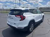 Used 2024 GMC Terrain SLT image 3