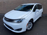 Used 2018 Chrysler Pacifica Touring-L image 3
