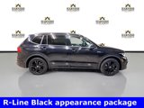 Used 2023 Volkswagen Tiguan SE R-Line image 4