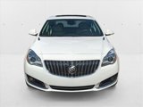 Used 2017 Buick Regal Premium image 2