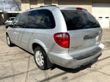Used 2006 Chrysler Town & Country Touring image 5