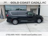 Used 2017 Chrysler Pacifica Touring-L image 4