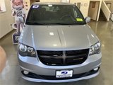 Used 2018 Dodge Grand Caravan SE image 3