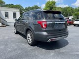 Used 2017 Ford Explorer Limited image 3