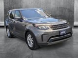 Used 2018 Land Rover Discovery SE image 3