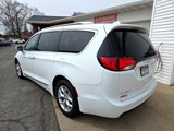 Used 2017 Chrysler Pacifica Touring-L Plus w/ Tire & Wheel Group image 3