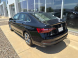 Used 2024 Volkswagen Jetta SE image 6