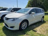 Used 2020 Chrysler Pacifica Touring w/ Tire & Wheel Group image 2
