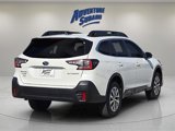 Used 2022 Subaru Outback Premium image 6