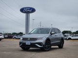 Used 2024 Volkswagen Tiguan SE image 3