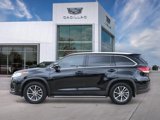 Used 2019 Toyota Highlander SE image 3