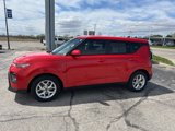 Used 2020 Kia Soul S image 2