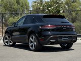 Used 2025 Porsche Macan image 3