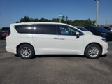 Used 2022 Chrysler Voyager LX image 5