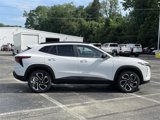 New 2025 Chevrolet Trax RS w/ Sunroof Package image 2