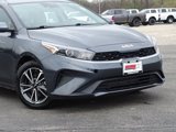 Used 2022 Kia Forte LXS image 2