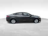 Used 2016 Ford Fusion SE image 3