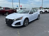 Used 2023 Nissan Altima 2.0 SR image 2