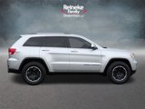 Used 2011 Jeep Grand Cherokee Laredo image 4